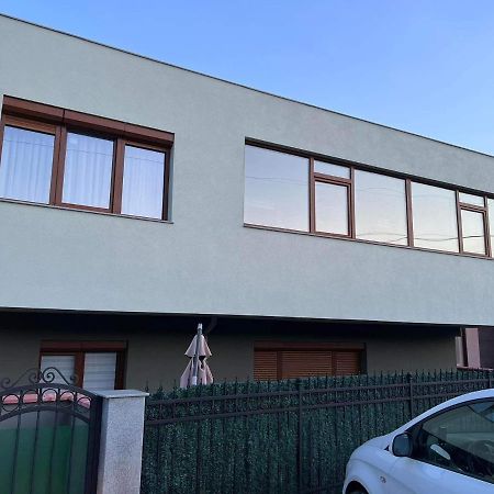 Ross Holiday Home Μπουργκάς Εξωτερικό φωτογραφία