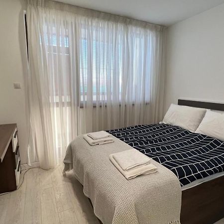 Ross Holiday Home Μπουργκάς Εξωτερικό φωτογραφία